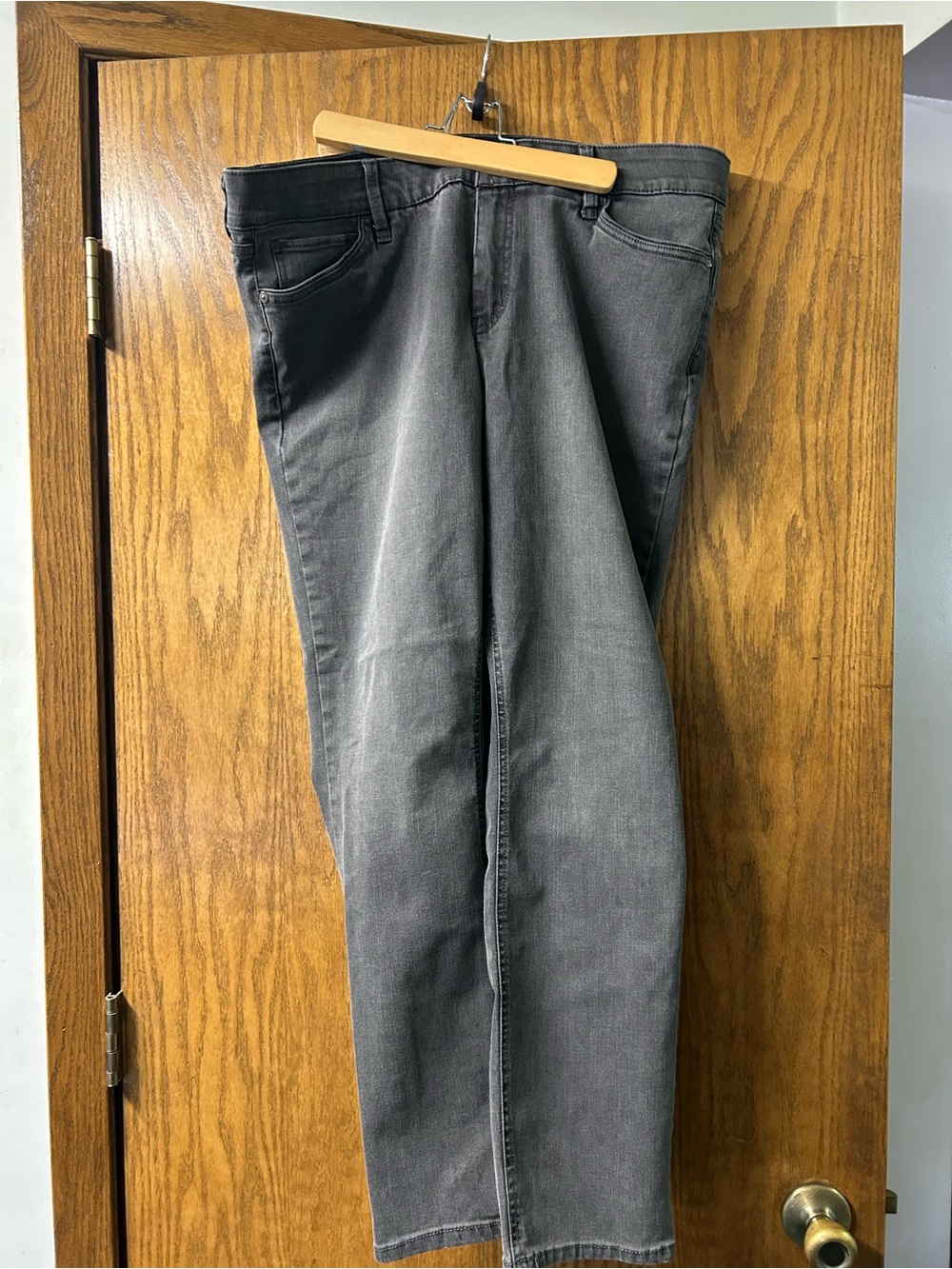 Liz Claiborne Women's Skinny Jeans in Charcoal Gray